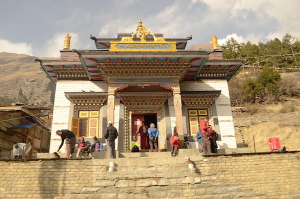 Monastery in Upper Pisang